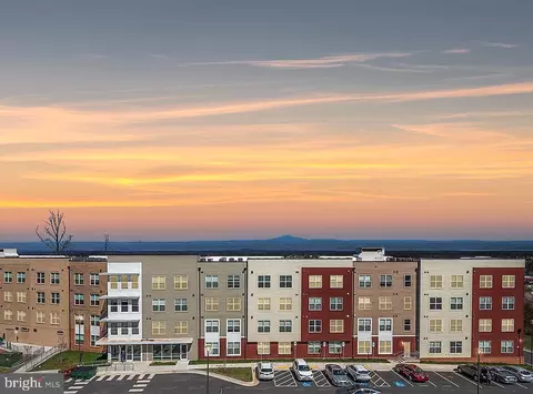 46294 Mount Milstead Ter #404, Sterling, VA 20164