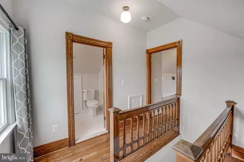 Entry Way - 43792 Grantner Pl, Ashburn, VA 20147 photo 4 of 6