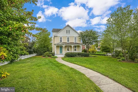 Exterior - 43792 Grantner Pl, Ashburn, VA 20147 photo 1 of 5