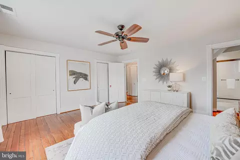 Bedroom - 43792 Grantner Pl, Ashburn, VA 20147 photo 3 of 8