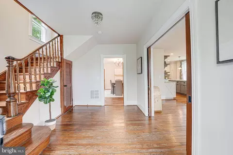 Entry Way - 43792 Grantner Pl, Ashburn, VA 20147 photo 5 of 6