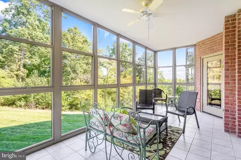 19350 Magnolia Grove Sq #112, Leesburg, VA 20176