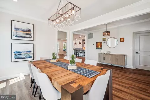 Dining - 40932 Foxtail Fields Dr, Aldie, VA 20105 photo 2 of 5