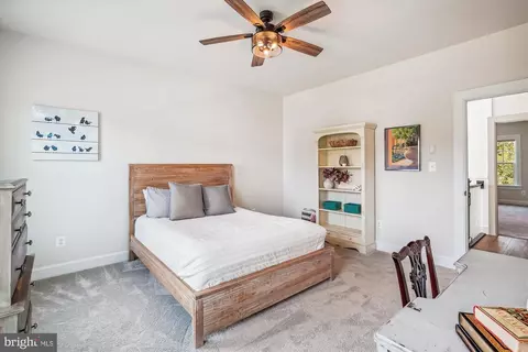 Bedroom - 40932 Foxtail Fields Dr, Aldie, VA 20105 photo 6 of 12