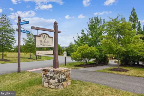 View/Area - 40932 Foxtail Fields Dr, Aldie, VA 20105 photo 4 of 4