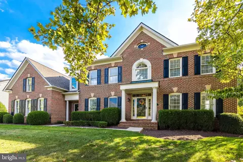 43329 Crystal Lake St, Leesburg, VA 20176