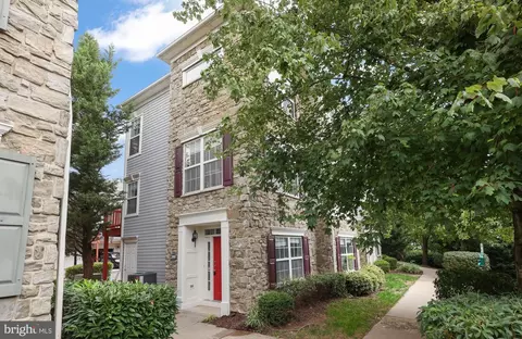 21810 Petworth Ct, Ashburn, VA 20147