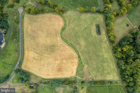 20 17 Acres Hedgeland Ln, Waterford, VA 20197