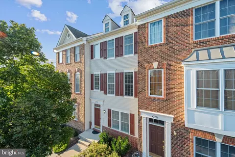 42774 Nations St, Chantilly, VA 20152