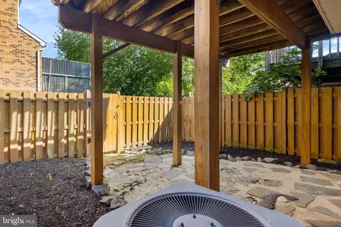Exterior - 21076 Gladstone Dr, Sterling, VA 20164 photo 8 of 11