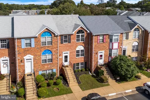 View/Area - 21076 Gladstone Dr, Sterling, VA 20164 photo 3 of 4