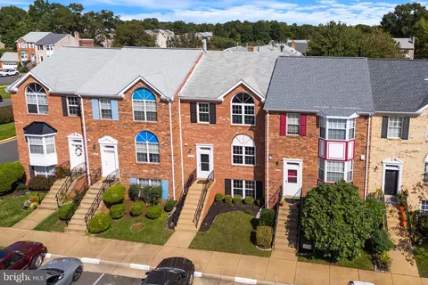 View/Area - 21076 Gladstone Dr, Sterling, VA 20164 photo 2 of 4