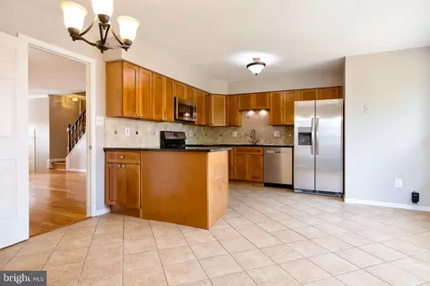 Kitchen - 21076 Gladstone Dr, Sterling, VA 20164 photo 1 of 6