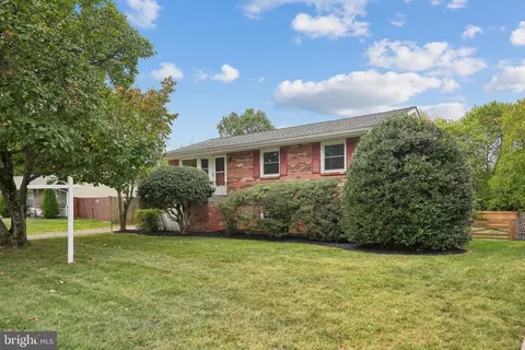1103 S Culpeper Rd, Sterling, VA 20164