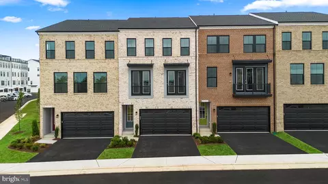 21775 Dollis Hill Ter, Broadlands, VA 20148