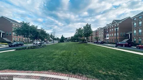 22599 Willington Sq, Ashburn, VA 20148 photo 25