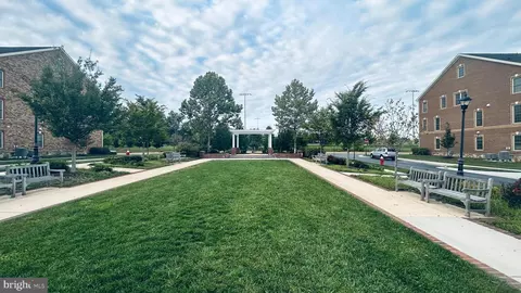 22599 Willington Sq, Ashburn, VA 20148 photo 24