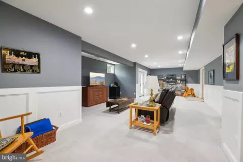 Entry Way - 25808 Flintonbridge Dr, Chantilly, VA 20152 photo 18 of 18