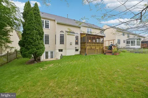Exterior - 25808 Flintonbridge Dr, Chantilly, VA 20152 photo 17 of 20
