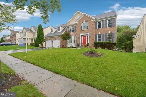 Exterior - 25808 Flintonbridge Dr, Chantilly, VA 20152 photo 7 of 20