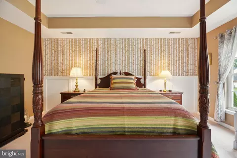 Bedroom - 25808 Flintonbridge Dr, Chantilly, VA 20152 photo 10 of 10