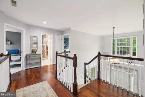 Entry Way - 25808 Flintonbridge Dr, Chantilly, VA 20152 photo 13 of 18