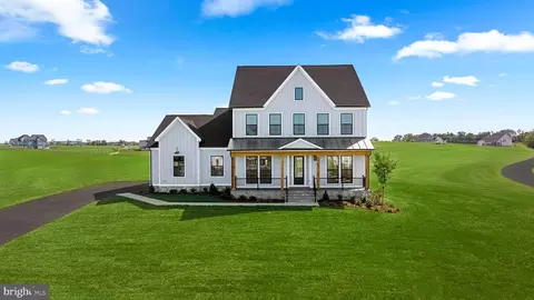 40440 Silver King Cir, Waterford, VA 20197