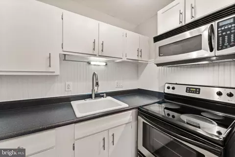 Kitchen - 103 N Emory Dr, Sterling, VA 20164 photo 2 of 2