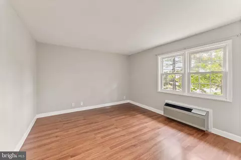 Living - 103 N Emory Dr, Sterling, VA 20164 photo 5 of 5