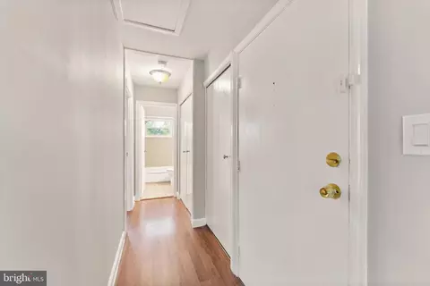 Entry Way - 103 N Emory Dr, Sterling, VA 20164 photo 2 of 3