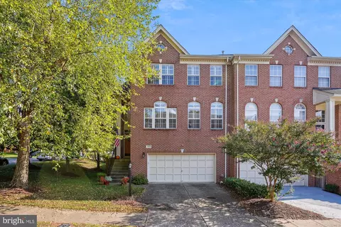 46127 Geneva Ter, Sterling, VA 20165