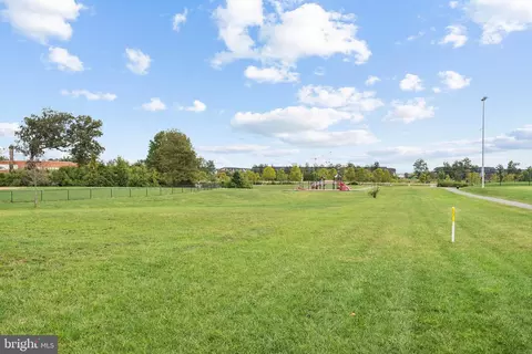 43481 Charitable St, Ashburn, VA 20148 photo 45
