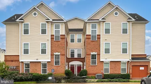 23290 Milltown Knoll Sq #102, Ashburn, VA 20148