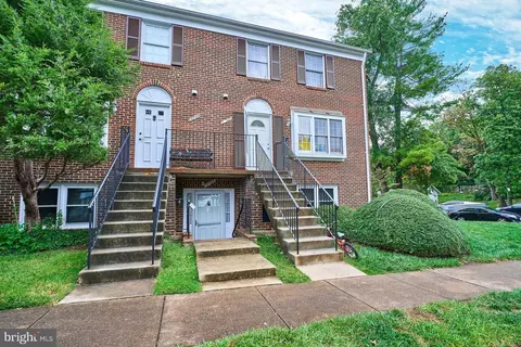 1050 A Brixton Ct, Sterling, VA 20164