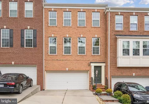 344 Caldwell Ter SE, Leesburg, VA 20175