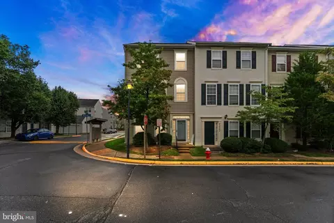 22900 Benson Ter, Sterling, VA 20166