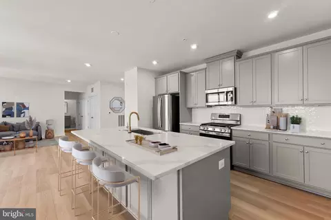 23679 Bolton Crescent Ter #12-302, Ashburn, VA 20148