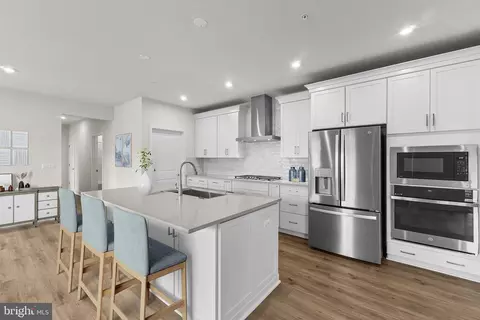 23679 Bolton Crescent Ter #12-403, Ashburn, VA 20148