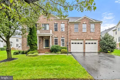 19271 Mill Site Pl, Leesburg, VA 20176