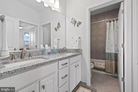 42799 Macbeth Ter, Ashburn, VA 20148 photo 30