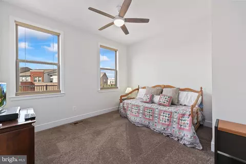 42799 Macbeth Ter, Ashburn, VA 20148 photo 32