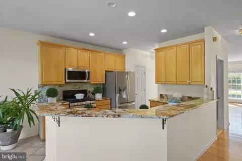 45800 Shagbark Ter, Sterling, VA 20166
