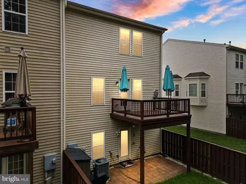 Exterior - 42463 Patrick Wayne Sq, Broadlands, VA 20148 photo 3 of 10