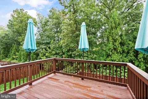 Exterior - 42463 Patrick Wayne Sq, Broadlands, VA 20148 photo 7 of 10