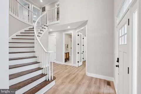 20820 Grainery Ct, Ashburn, VA 20147 photo 6