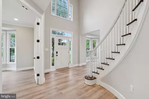 20820 Grainery Ct, Ashburn, VA 20147 photo 5
