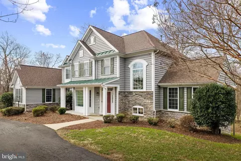 17723 Karen Hope Ct, Hamilton, VA 20158