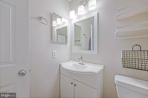 43245 Clearnight Ter, Ashburn, VA 20147 photo 37