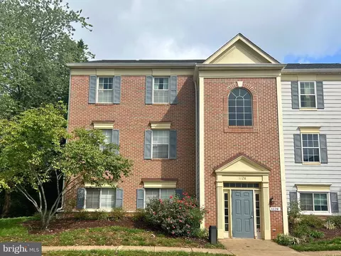 1128 Huntmaster Ter NE #102, Leesburg, VA 20176