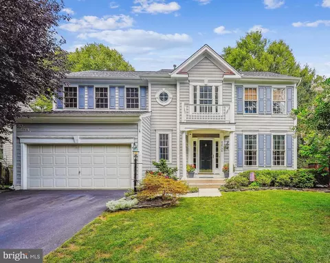 42738 Hollowind Ct, Broadlands, VA 20148
